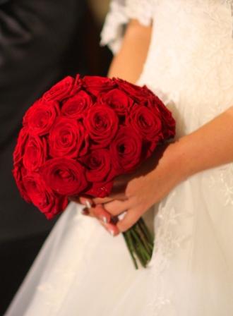 bouquet sposa rose rosse